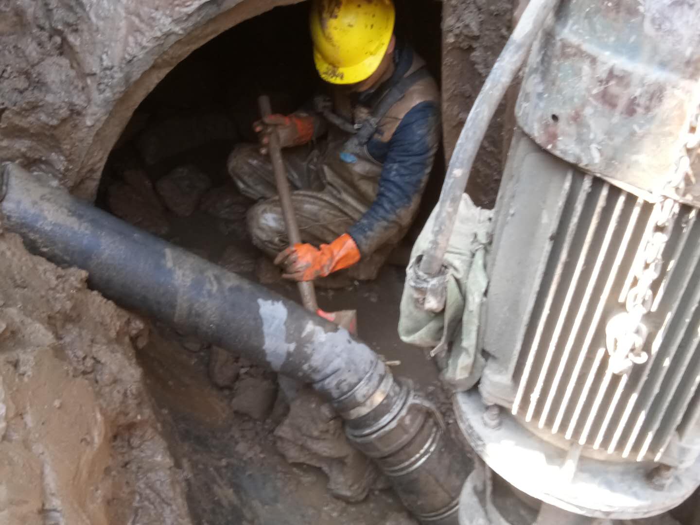 石河镇管道清淤